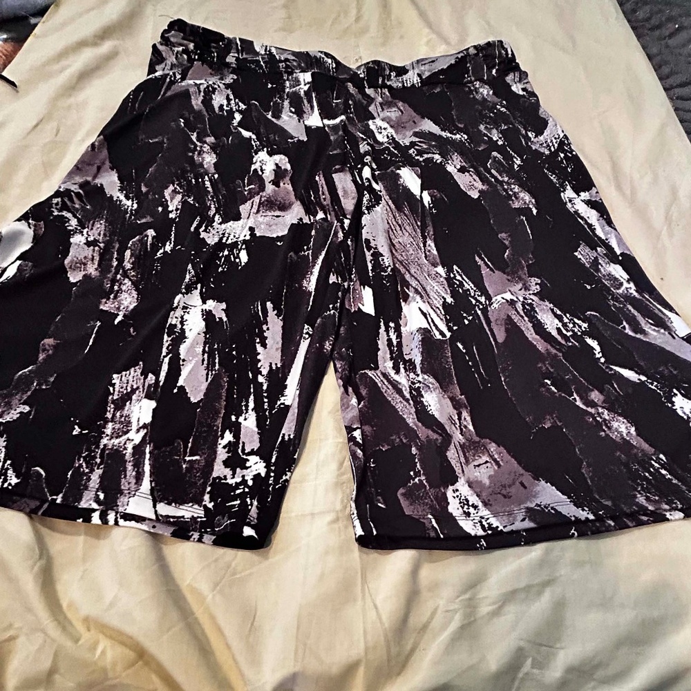 GAUCHOS, WIDE LEG, BLACK PRINT COMBO, SIZE 4X, MADE IN CANADA!!, ELASTIC WAIST,